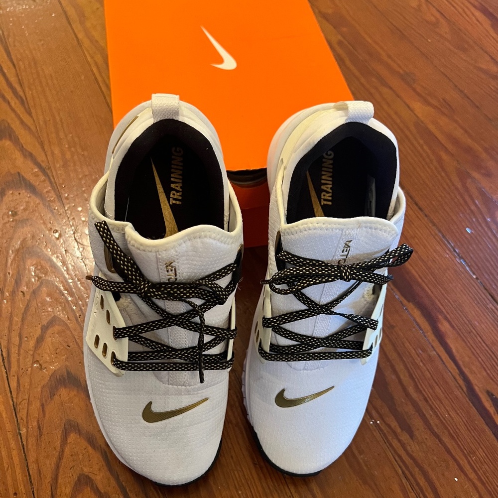 Nike Womens Free Run FlyKnit 8